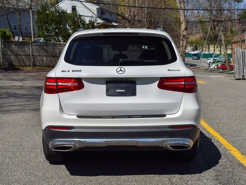 Used 2017 Mercedes-Benz GLC 300 4MATIC image 5