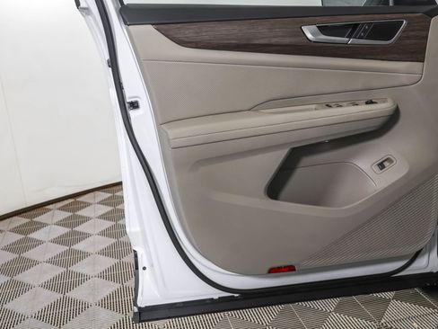 New 2026 Volkswagen Atlas SEL image 32