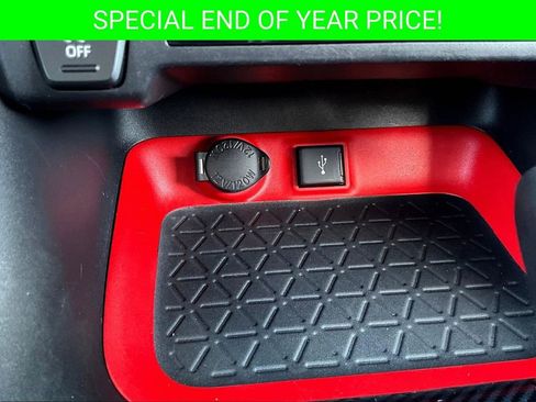 Used 2021 Toyota RAV4 TRD Off-Road image 16