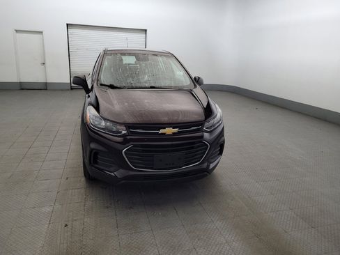 Used 2021 Chevrolet Trax LS AWD/4WD image 14