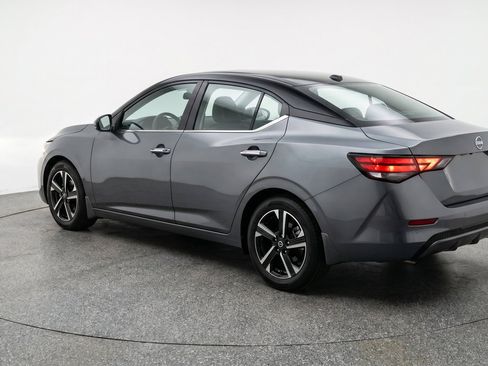 Used 2025 Nissan Sentra SV FWD image 6