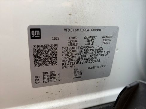 Used 2024 Buick Envista Sport Touring w/ Convenience II Package FWD image 32