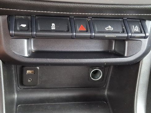 Used 2017 GMC Canyon SLE w/ SLE Convenience Package AWD/4WD image 23