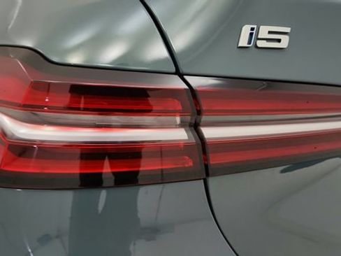Used 2026 BMW i5 eDrive40 AWD/4WD image 43