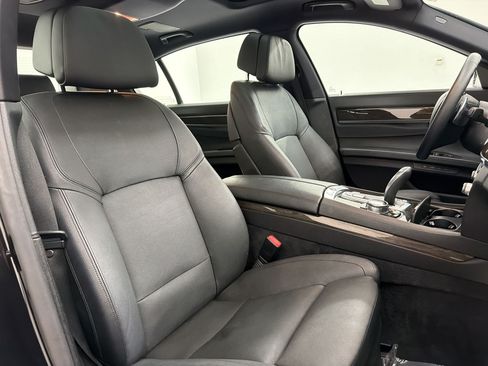 Used 2014 BMW 740Li RWD image 30