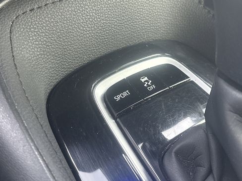 Used 2020 Toyota Corolla SE image 20