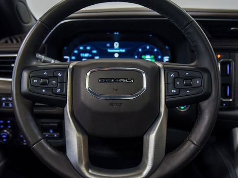 Used 2023 GMC Yukon Denali w/ Max Trailering Package AWD/4WD image 35