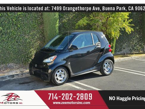 Used 2014 smart fortwo pure RWD image 12