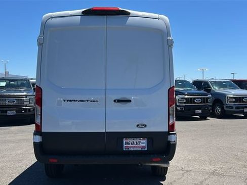 New 2026 Ford Transit 250 148 Medium Roof RWD image 4