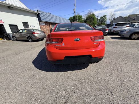Used 2010 Kia Forte Koup SX image 42