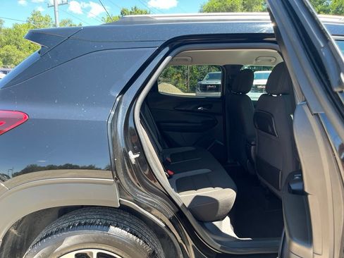 Used 2025 Chevrolet TrailBlazer LT FWD image 29