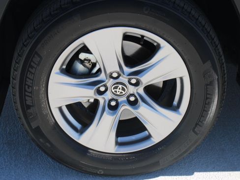 Certified 2023 Toyota RAV4 XLE w/ XLE Grade Weather Package AWD/4WD image 9
