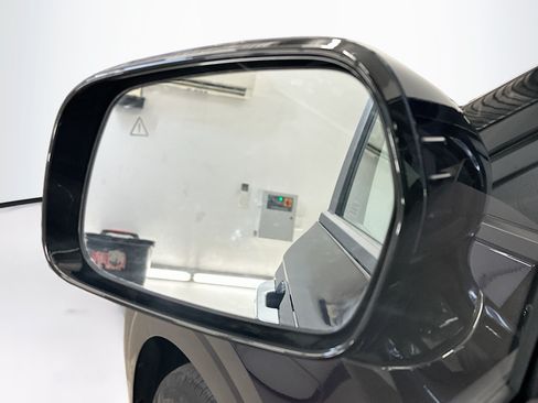 Used 2026 Kia Carnival FWD image 16