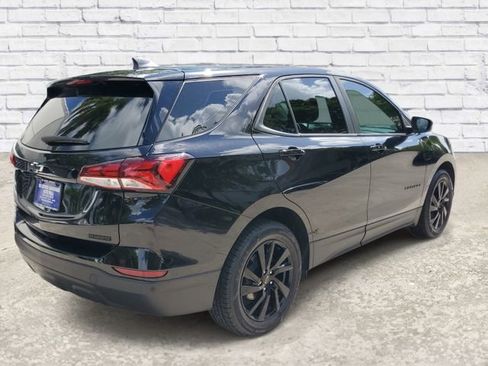 Certified 2023 Chevrolet Equinox LS w/ Midnight Edition FWD image 4