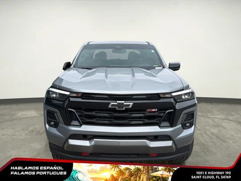 Used 2024 Chevrolet Colorado Z71 w/ Z71 Convenience Package 2 AWD/4WD image 10