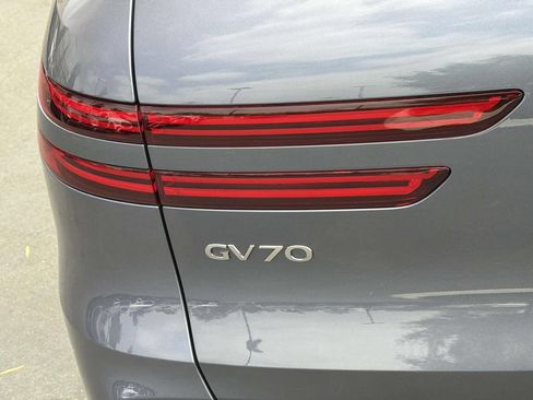 New 2026 Genesis GV70 2.5T Select AWD/4WD image 14