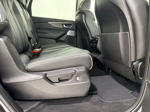 Certified 2026 Acura MDX SH-AWD w/ Advance Package image 25