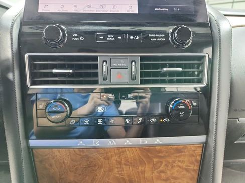 Used 2024 Nissan Armada SL image 34