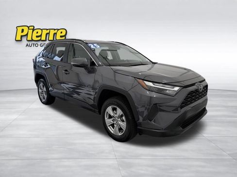 Used 2025 Toyota RAV4 XLE FWD image 6