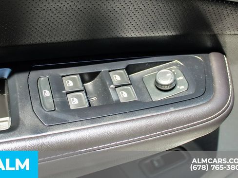 Used 2025 Volkswagen Atlas SE FWD image 39