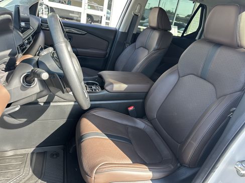 Used 2025 Honda Pilot Elite image 10