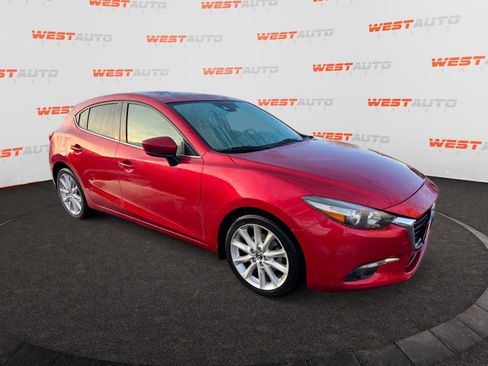 Used 2017 MAZDA MAZDA3 Grand Touring image 7