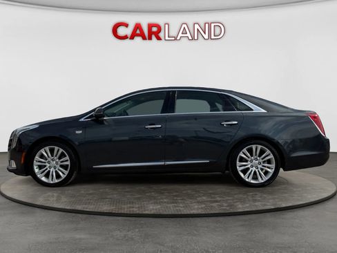 Used 2018 Cadillac XTS Luxury FWD image 2