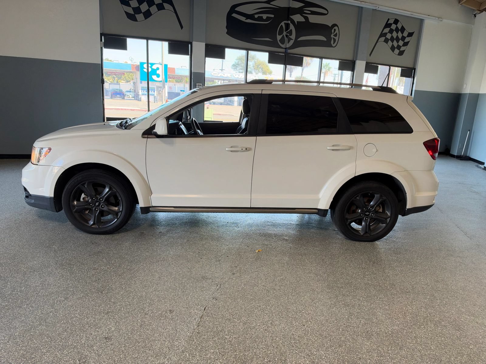 Used 2018 Dodge Journey Crossroad FWD image 4