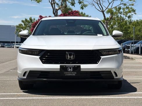 Used 2024 Honda Accord EX image 9