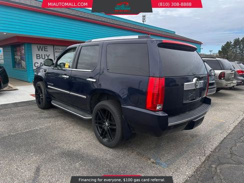Used 2008 Cadillac Escalade AWD image 2