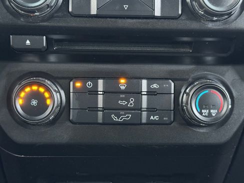 Used 2018 Ford F150 XLT image 18