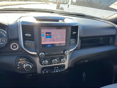 Used 2024 RAM 2500 Big Horn w/ Bed Utility Group image 32