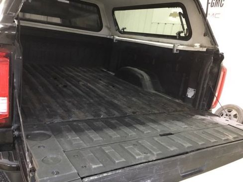 Used 2021 GMC Sierra 2500 Denali w/ Denali Black Diamond Edition image 22