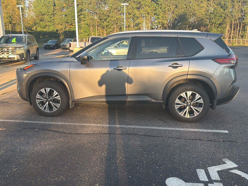 Used 2021 Nissan Rogue SV w/ Premium Package AWD/4WD image 7