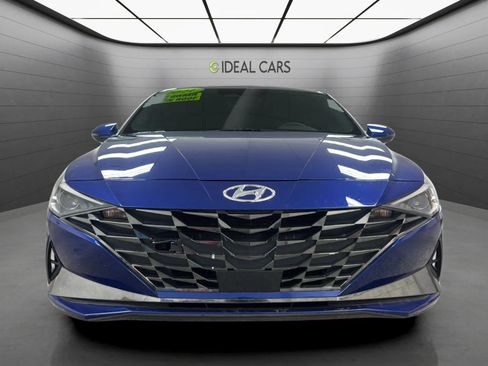 Used 2021 Hyundai Elantra SEL w/ Convenience + Premium Package FWD image 2