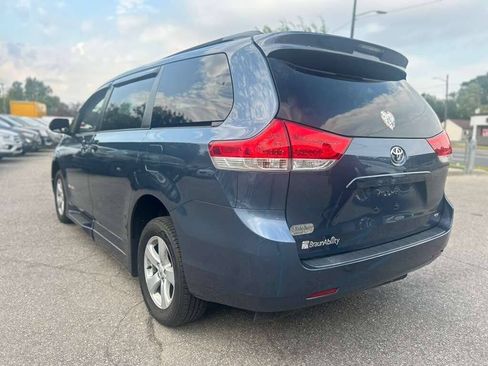 Used 2014 Toyota Sienna LE FWD image 7
