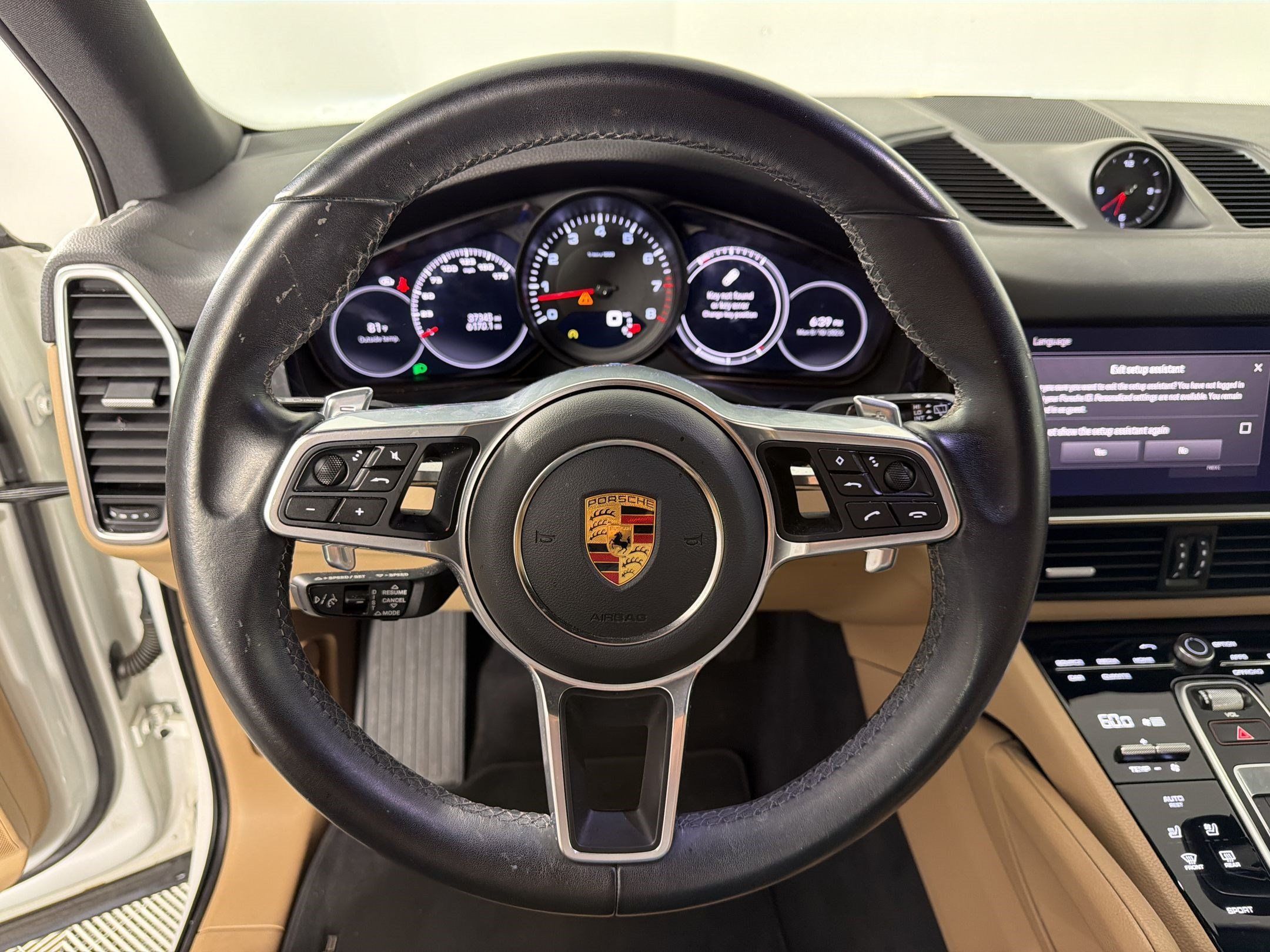 Certified 2023 Porsche Cayenne AWD/4WD image 11