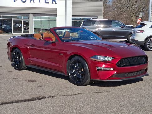 Certified 2019 Ford Mustang GT Premium w/ Black Accent Package image 32