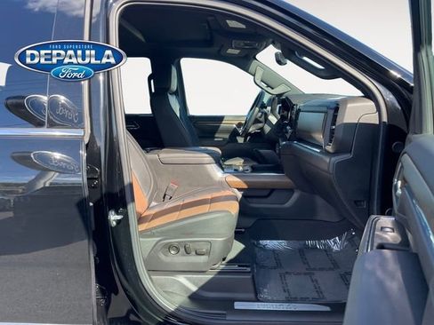 Used 2024 Chevrolet Silverado 3500 High Country w/ High Country Premium Package image 19