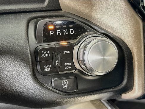 Used 2021 RAM 1500 Laramie AWD/4WD image 17