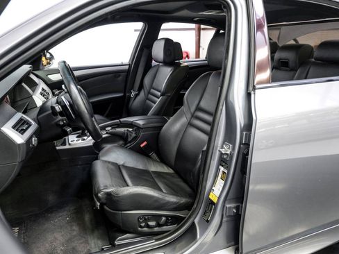 Used 2010 BMW M5 RWD image 28