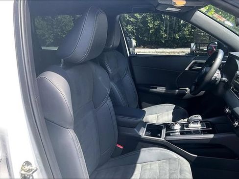 Used 2023 Mitsubishi Outlander SE Black Edition AWD/4WD image 7