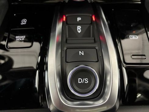 Certified 2026 Acura MDX w/ Advance Package AWD/4WD image 31
