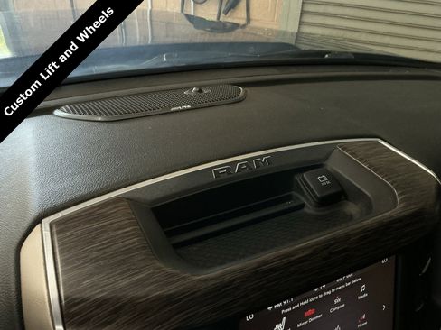 Used 2020 RAM 2500 Laramie image 22