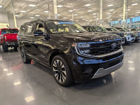 New 2025 Ford Expedition Platinum w/ Platinum Ultimate Package image 2