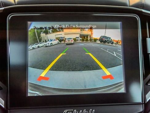 Used 2018 Maserati Ghibli GranSport image 25