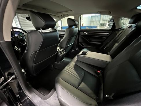 Used 2019 Honda Accord Touring image 15
