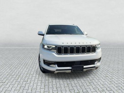 Used 2022 Jeep Wagoneer Series II AWD/4WD image 3