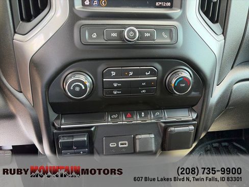 Used 2021 Chevrolet Silverado 2500 W/T w/ WT Convenience Package AWD/4WD image 18