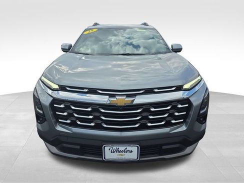 Used 2025 Chevrolet Equinox LT w/ Convenience Package II FWD image 8